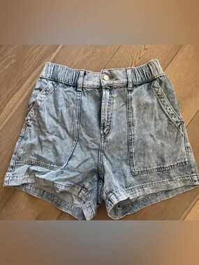 Light Wash Denim Women's Shorts